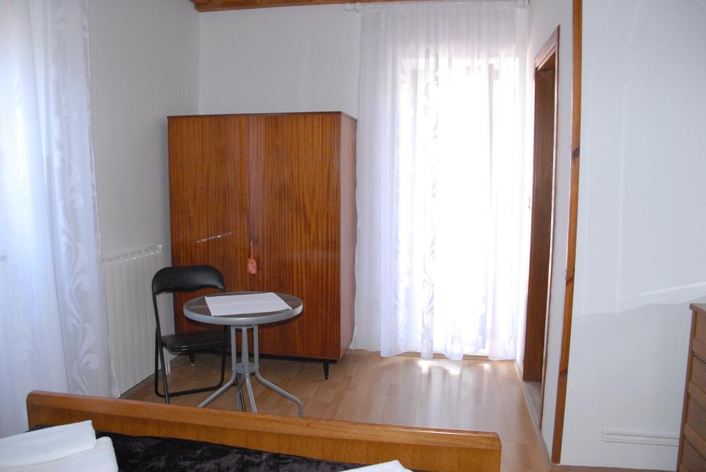 Rooms Danica Бале Екстер'єр фото